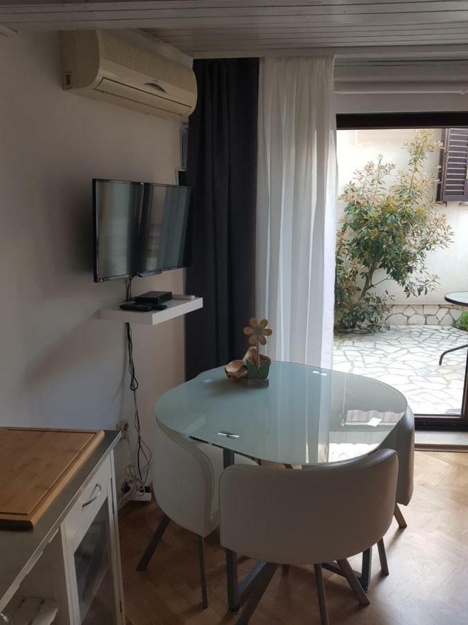 L&M Studio Apartman Apartment Pula Bagian luar foto