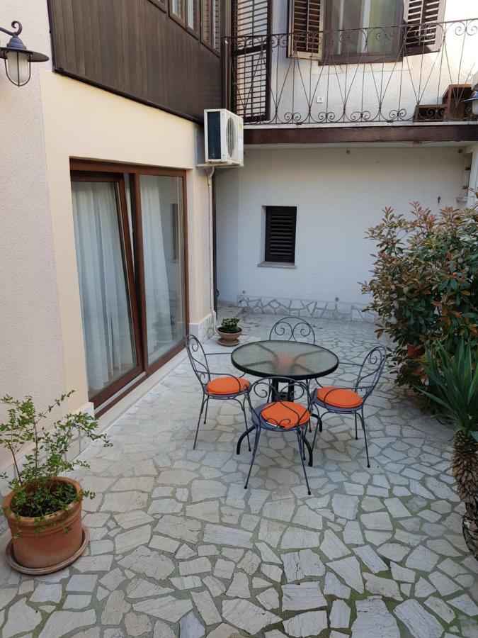 L&M Studio Apartman Apartment Pula Bagian luar foto