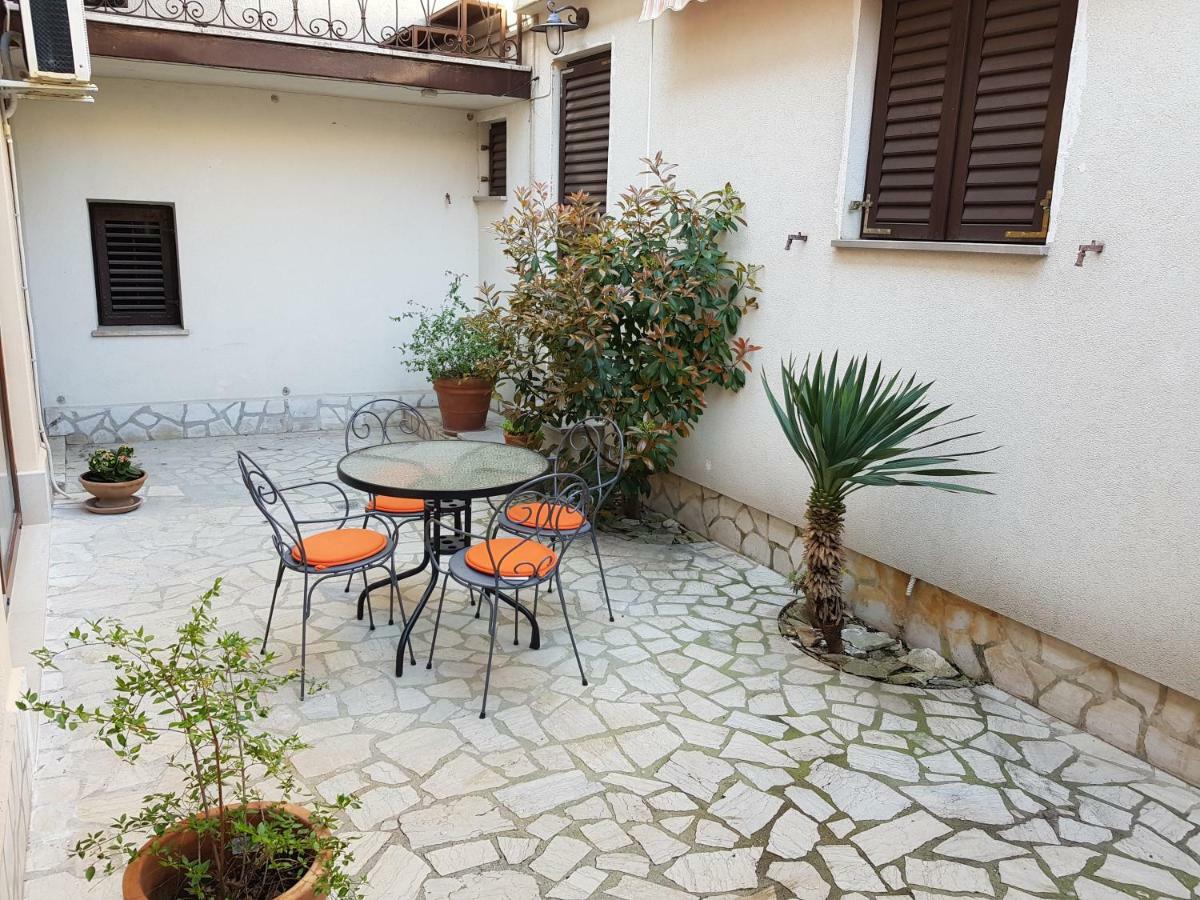 L&M Studio Apartman Apartment Pula Bagian luar foto