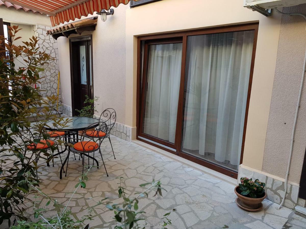 L&M Studio Apartman Apartment Pula Bagian luar foto